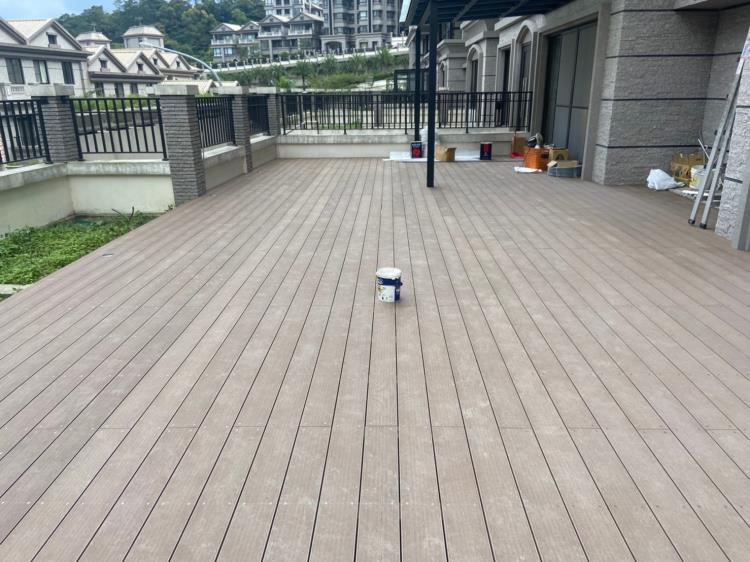 木塑地板，讓戶外場景煥發(fā)新生！